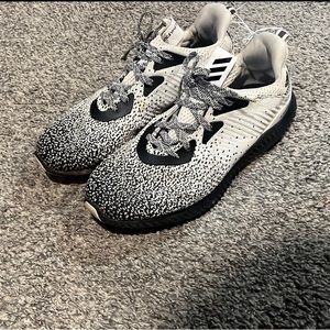 Men’s Adidas alphabounce size 9